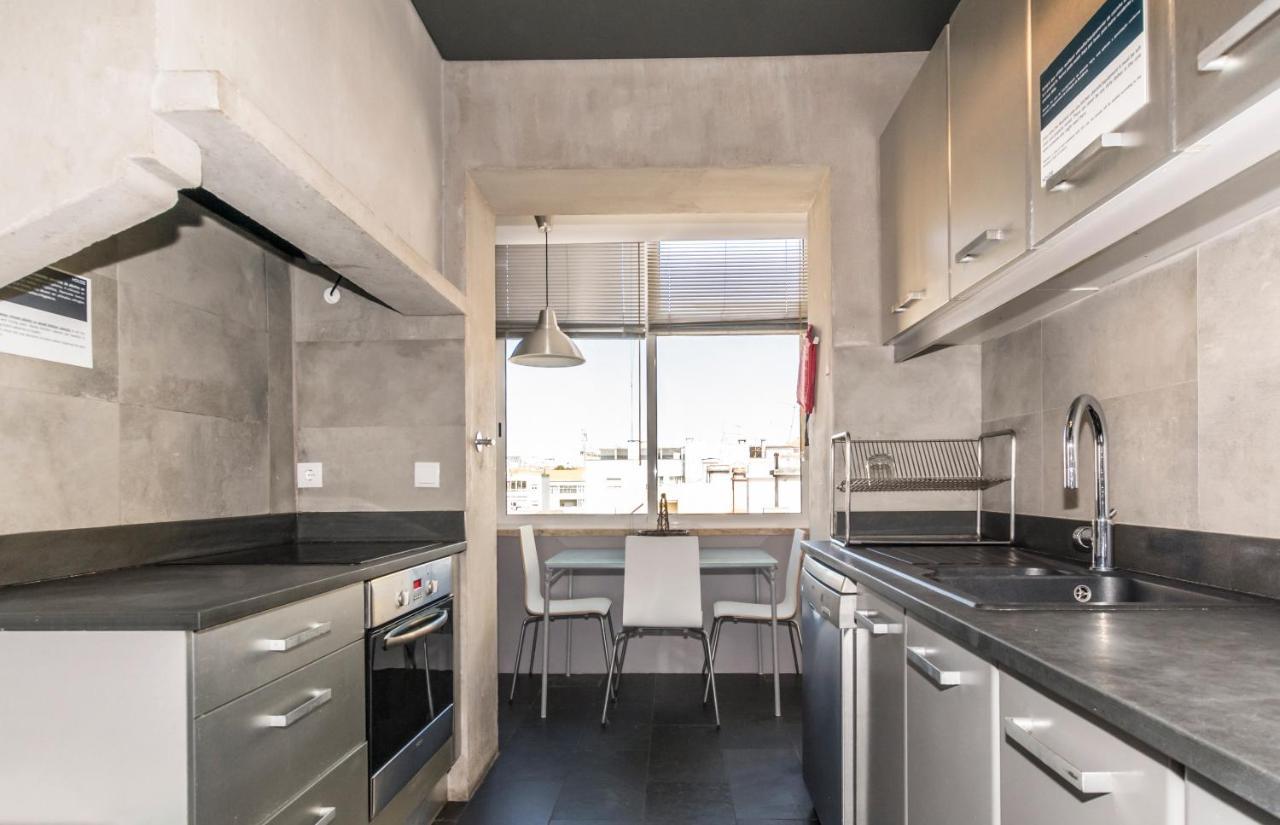 Houze_city Center, 5 Flat W/ Sunny Terrace Appartement *